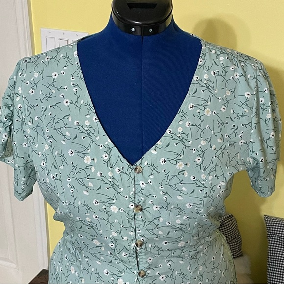 MPH Collection Button-Front Floral Midi Dress - Picture 5 of 14